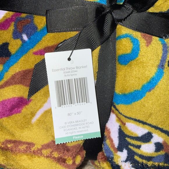 New Vera Bradley Essential Fleece Throw Blanket Buta Spray O/S - Picture 4 of 4